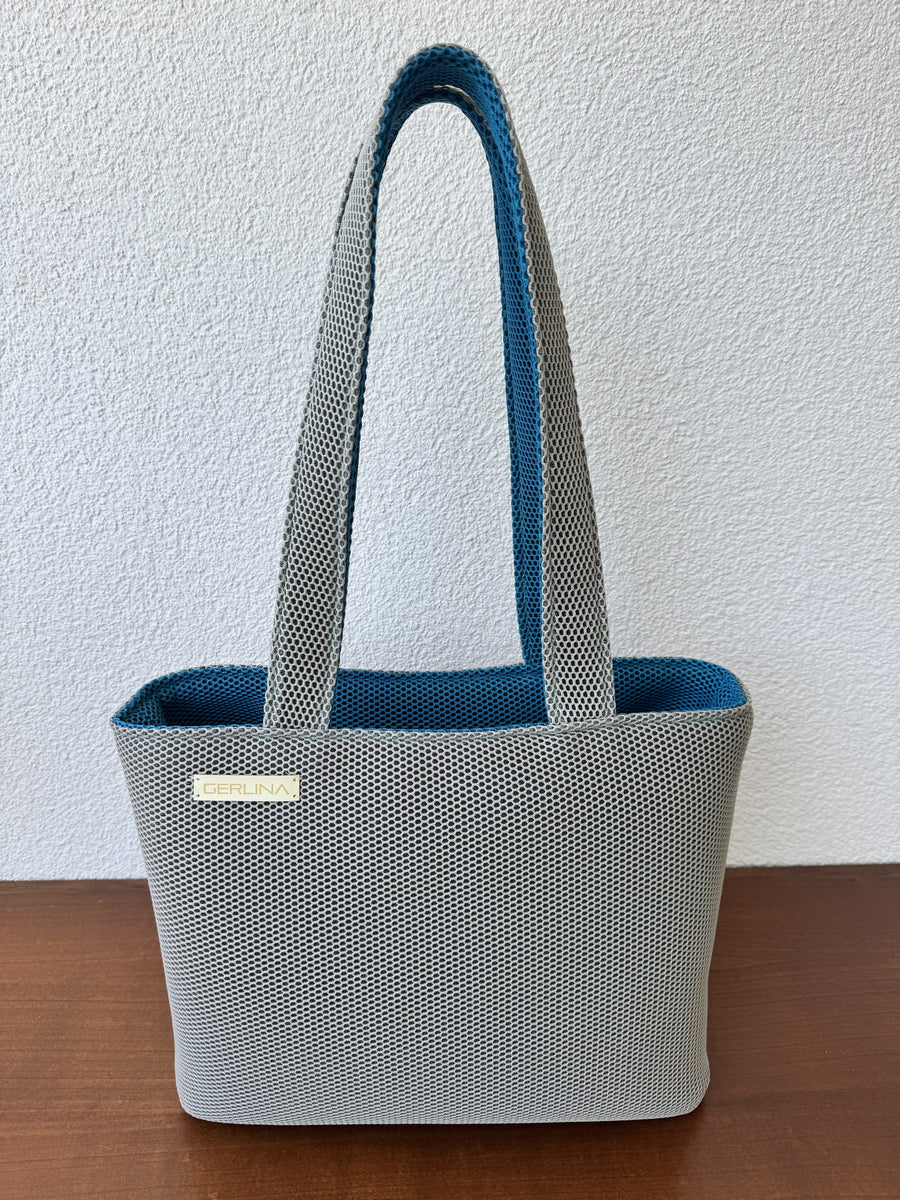 GERLINA Handtasche Medium – Blau/Grau (Unikat)