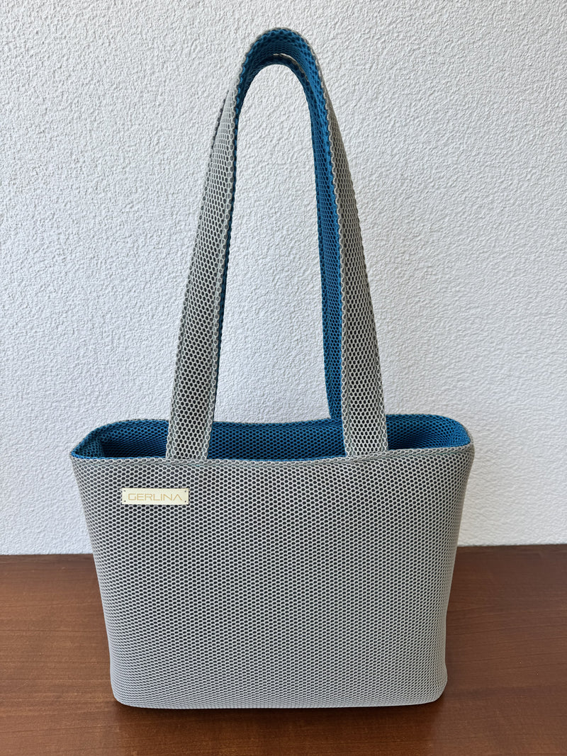 GERLINA Handtasche Medium – Blau/Grau (Unikat)